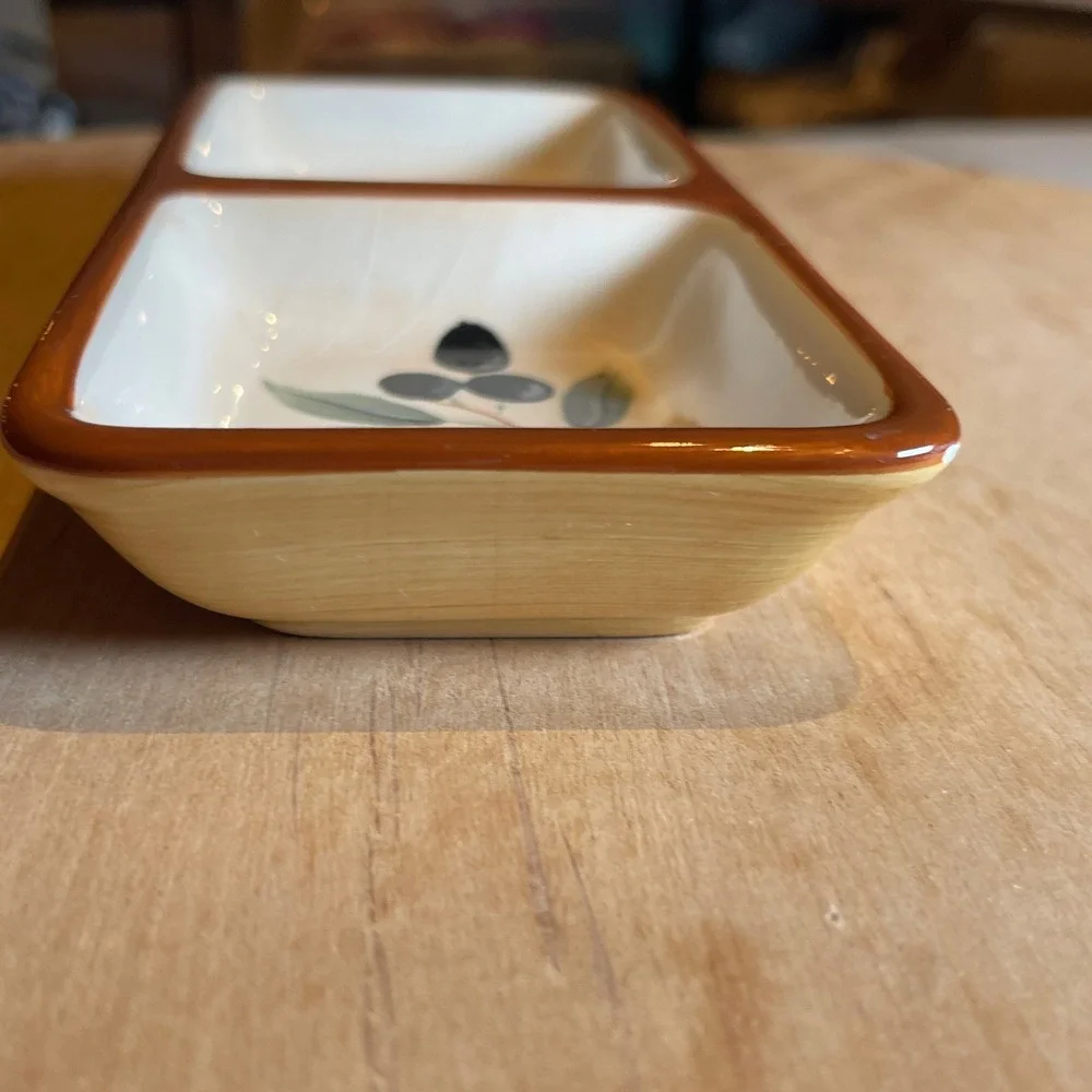 Inspirado StoneLite Clay Olive Divided Serving Dish Brown‎ Bream Ceramic